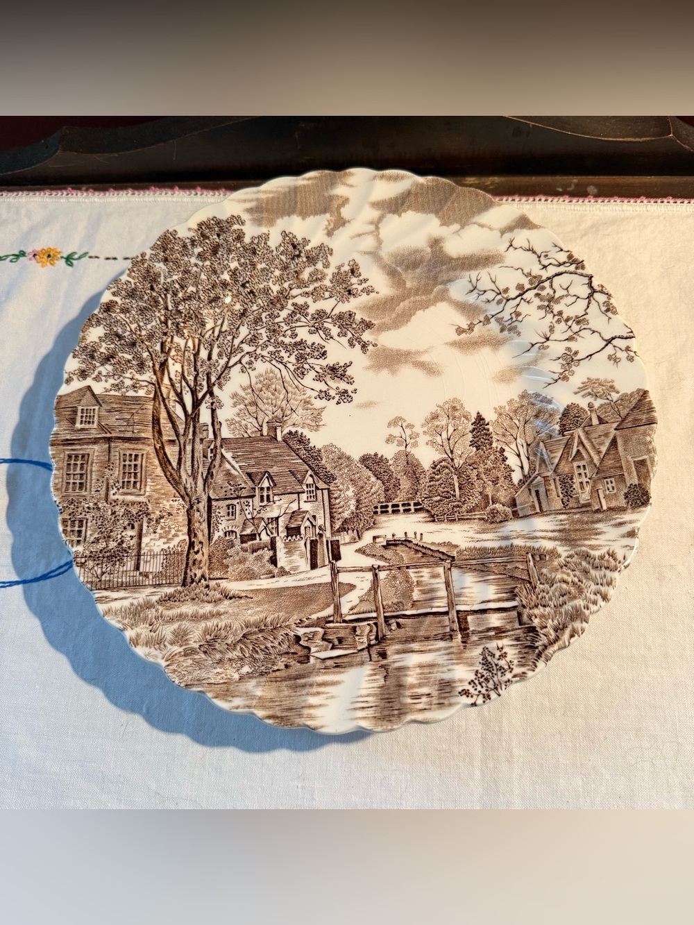 Johnson Bros Cotswolds Brown Transferware Ironstone Dinner plates Set of 4
